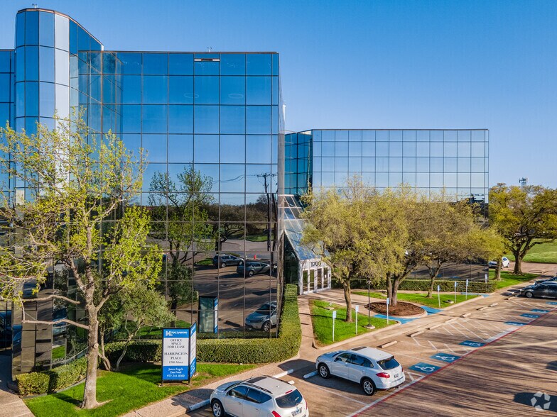 1700 Alma Dr, Plano, TX à louer - Photo de l’immeuble – Image 3 sur 11