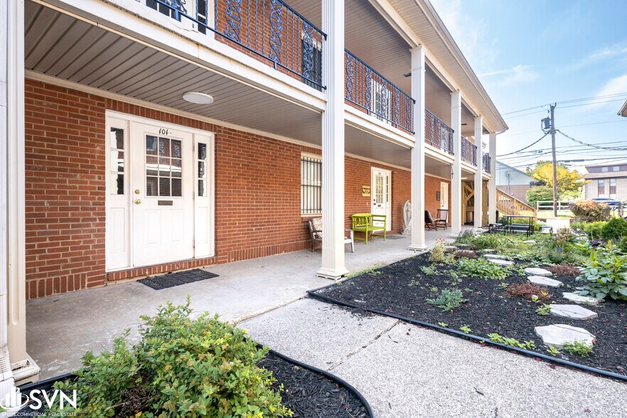 274 Southland Dr, Lexington, KY à vendre - Photo de l’immeuble – Image 2 sur 18