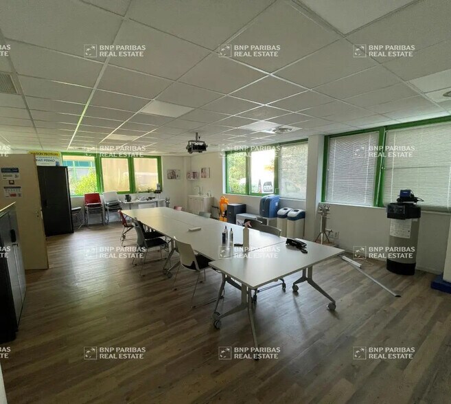 2 Allee D'Auteuil, Vandoeuvre-les-Nancy à louer - Photo de l’immeuble – Image 1 sur 10