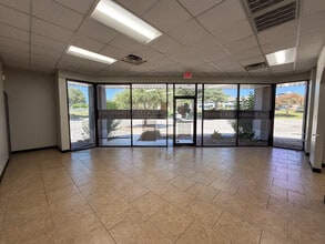 8666 Huebner Rd, San Antonio, TX à louer Photo intérieure– Image 2 sur 11