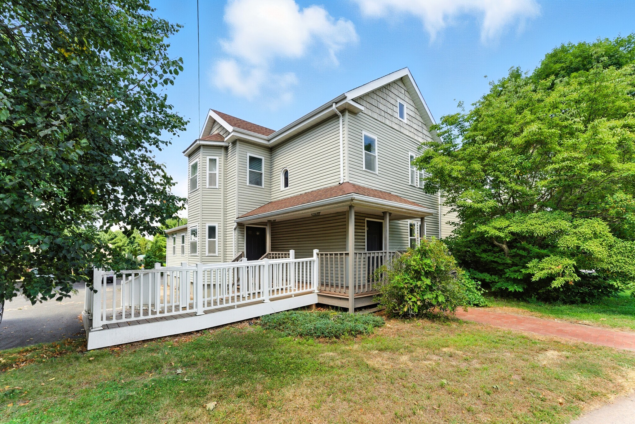 155 Oak St, Glastonbury, CT à vendre Photo de l’immeuble– Image 1 sur 13