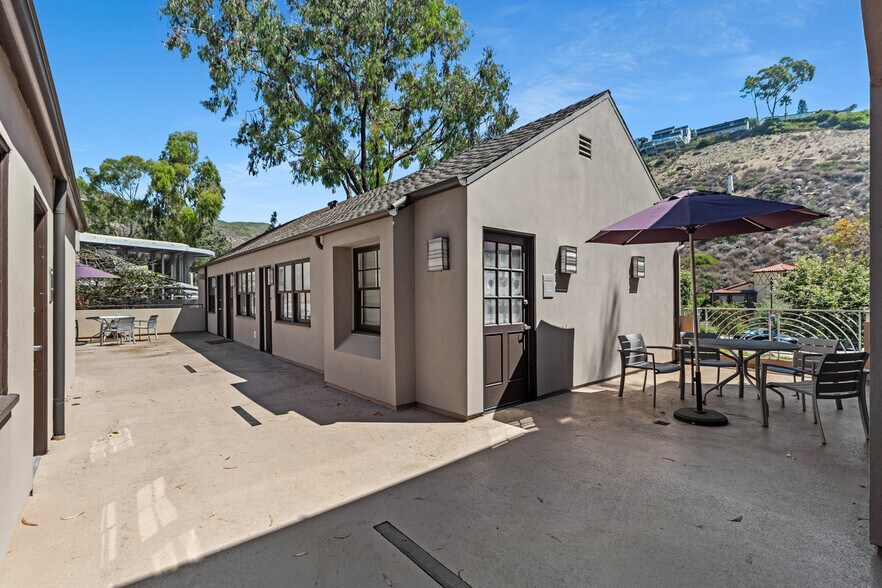 580 Broadway St, Laguna Beach, CA à louer - Photo de l’immeuble – Image 2 sur 15