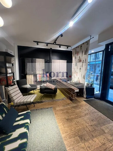 Local commercial dans Paris à louer - Photo intérieure – Image 2 sur 3