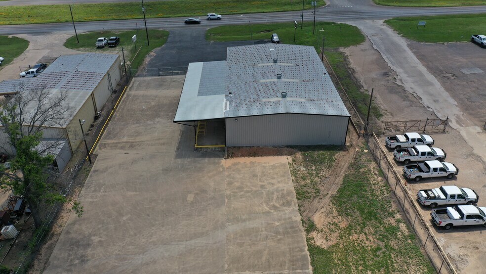 2312 TX-135 Hwy, Kilgore, TX à louer - Photo principale – Image 3 sur 27