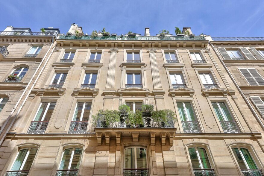 72 Rue D'Hauteville, Paris à louer - Photo de l’immeuble – Image 2 sur 17