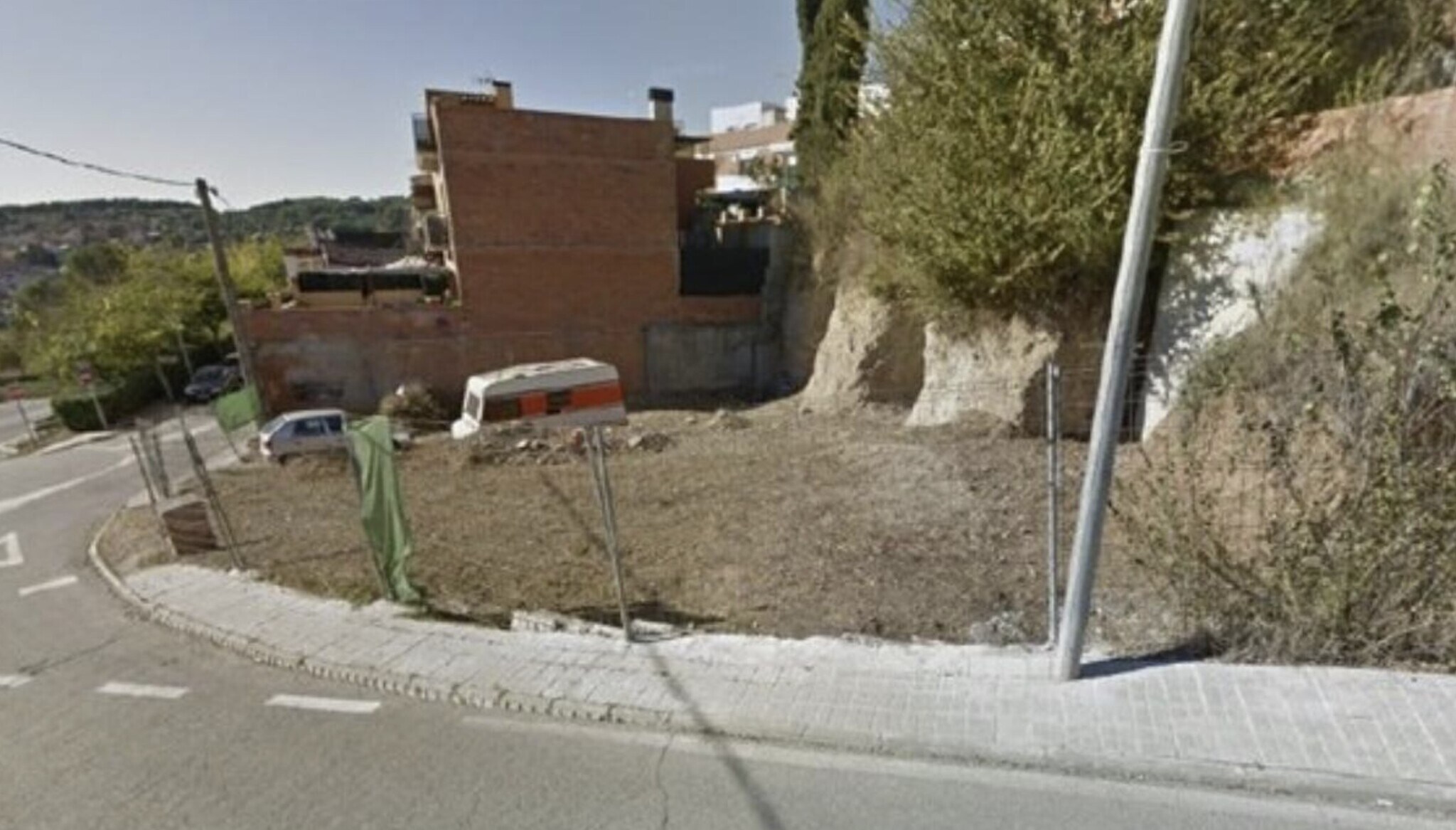 Carrer del Migdia, 48, Polinyà, Barcelona à vendre Plan d’étage– Image 1 sur 3