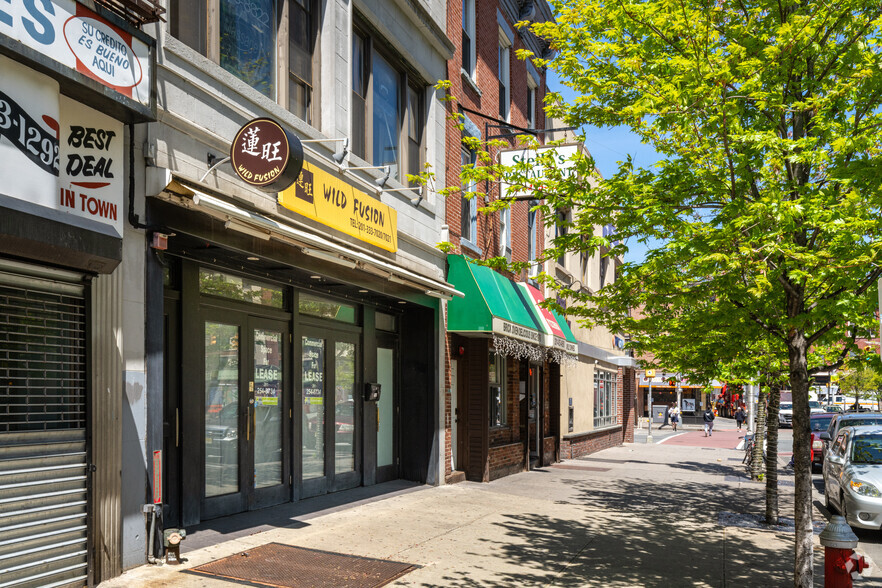313 Grove St, Jersey City, NJ à louer - Photo de l’immeuble – Image 2 sur 3