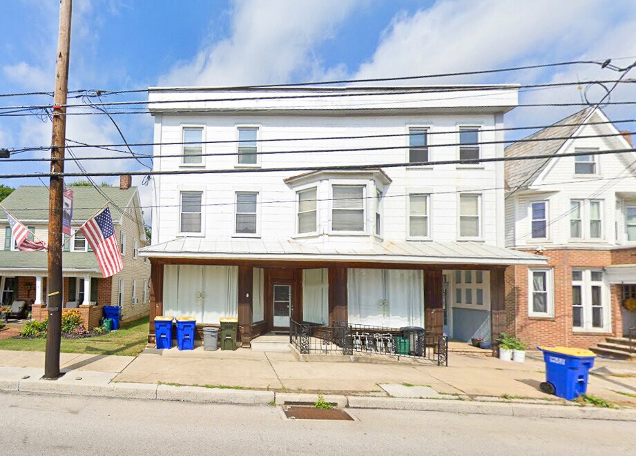 6 S Main St, Stewartstown, PA à louer Photo de l’immeuble– Image 1 sur 2