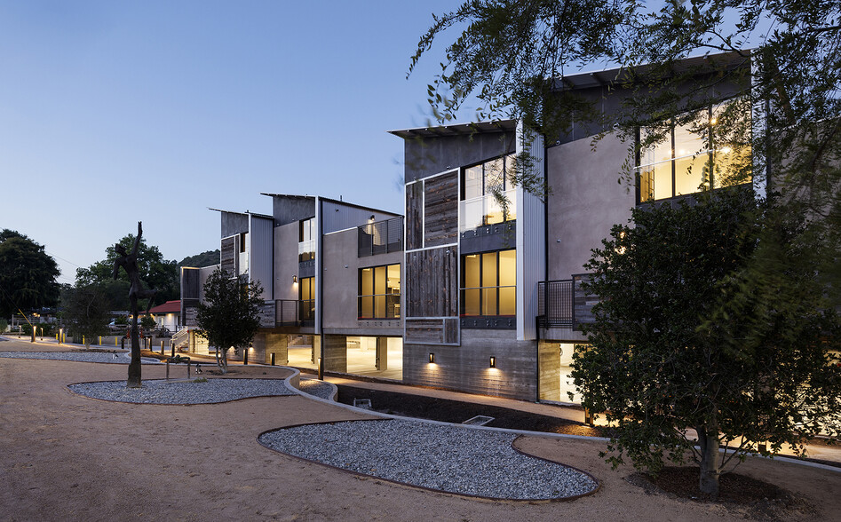20412-20432 Laguna Canyon Rd, Laguna Beach, CA à louer - Photo de l’immeuble – Image 3 sur 25