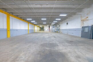 Plus de détails pour 2335-2337 NW 149th St, Opa Locka, FL - Industriel/Logistique à louer