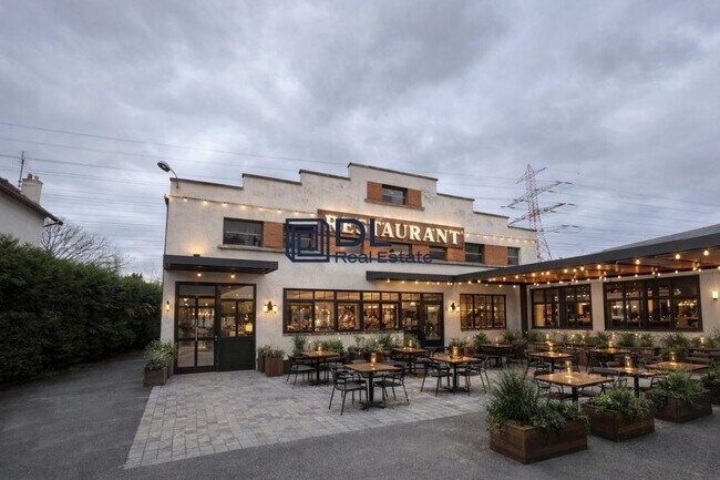 Plus de détails pour Local commercial à vendre