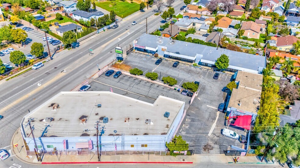 1314-1326 Potrero Grande Dr, Monterey Park, CA à louer - Photo de l’immeuble – Image 1 sur 2