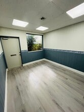 500 S Cypress Rd, Pompano Beach, FL à louer Photo intérieure– Image 2 sur 7