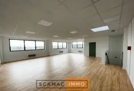 Local d'activités dans Marignane à vendre - Photo de l’immeuble – Image 2 sur 4