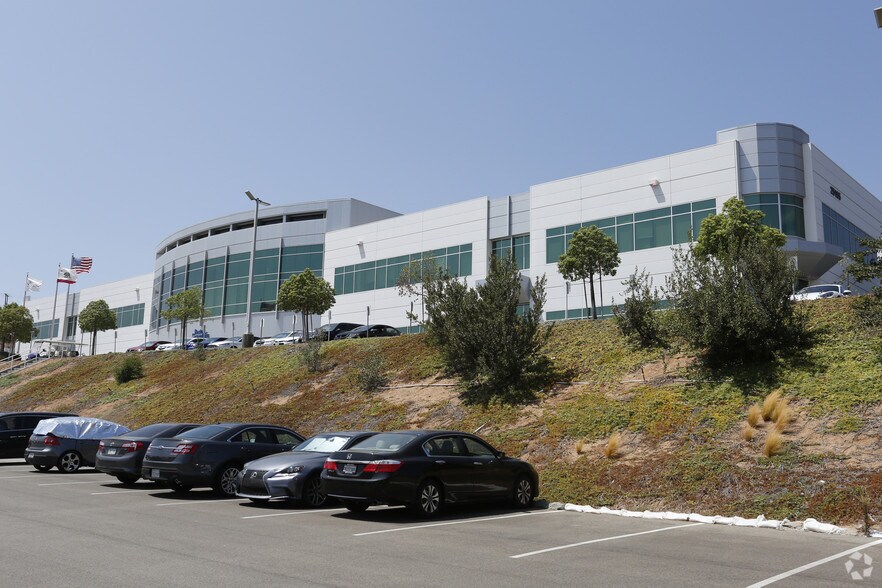 25155 Rye Canyon Loop, Valencia, CA à louer - Photo principale – Image 2 sur 5