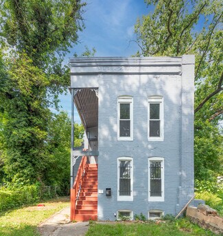 Plus de détails pour 332 S Franklintown Rd, Baltimore, MD - Logement à vendre
