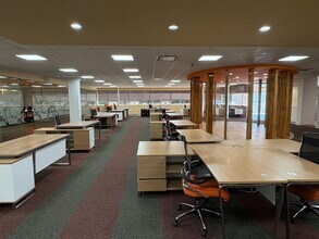 19 Harbor Park Dr, Port Washington, NY à louer Photo intérieure– Image 1 sur 8