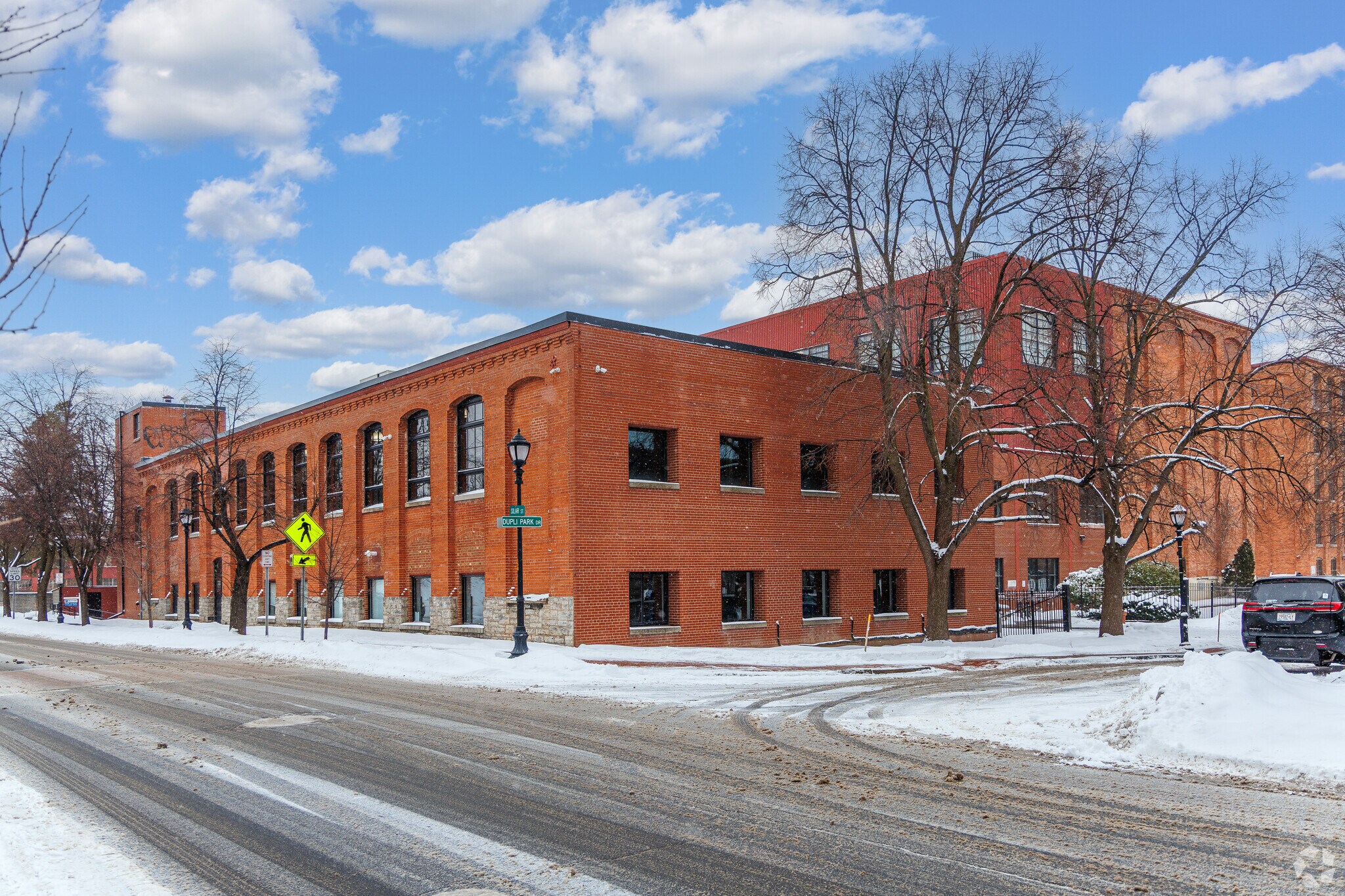 600 N Franklin St, Syracuse, NY à louer Photo principale– Image 1 sur 5