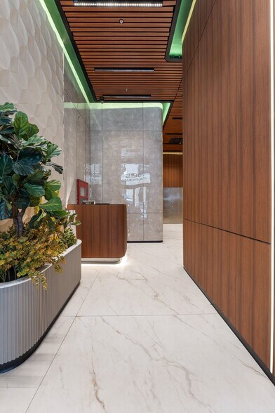 290 Madison Ave, New York, NY à louer - Photo de l’immeuble – Image 3 sur 7