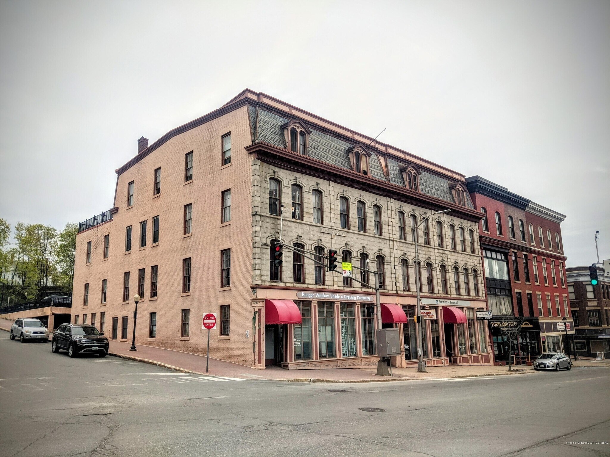 105 Main St, Bangor, ME à louer Photo principale– Image 1 sur 35