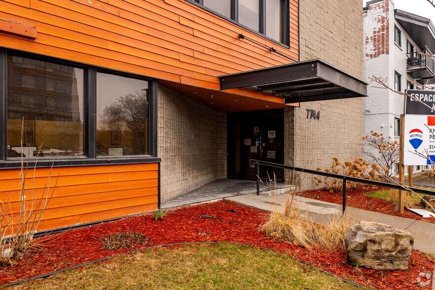 7744 Rue Sherbrooke E, Montréal, QC à louer - Photo de l’immeuble – Image 2 sur 2