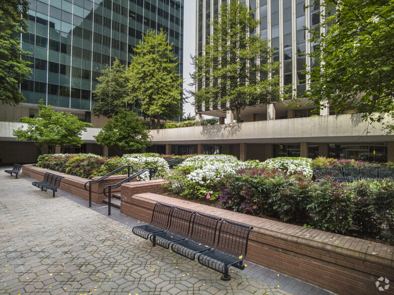 1621 N Kent St, Arlington, VA à louer - Photo de l’immeuble – Image 3 sur 8