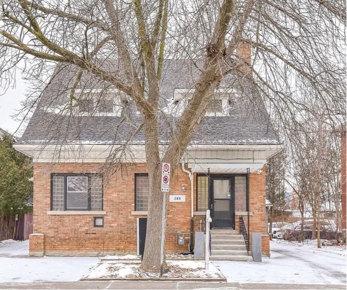 288 Frederick St, Kitchener, ON à vendre - Photo principale – Image 1 sur 6