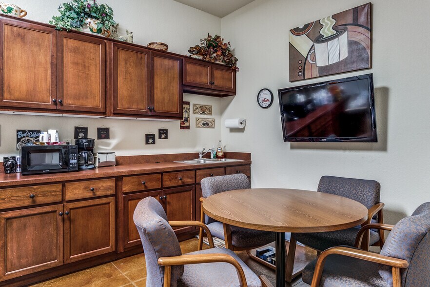 230 E Ovilla Rd, Red Oak, TX à louer - Autre – Image 2 sur 9