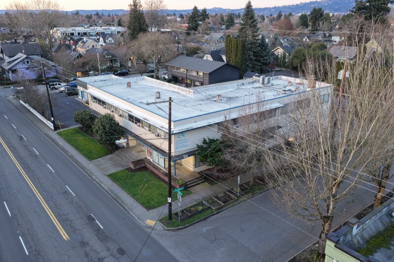 605 SE 39th Ave, Portland, OR à vendre Photo de l’immeuble– Image 1 sur 12