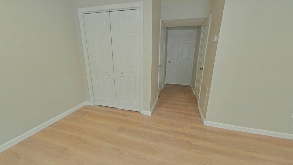 111 Warren Rd, Cockeysville, MD à louer - Vidéo sur l’annonce professionnelle – Image 2 sur 15