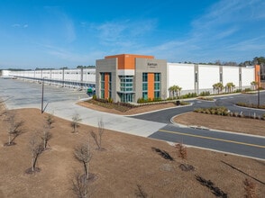 601 Bloomingdale Rd, Bloomingdale, GA à louer Photo de l’immeuble– Image 2 sur 4