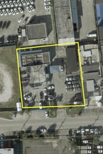 2875 NW 42nd Ave, Miami, FL à louer Photo de l’immeuble– Image 1 sur 2