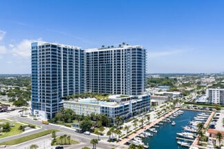 Plus de détails pour 220 Lake Shore Dr, Lake Park, FL - Bureau à louer