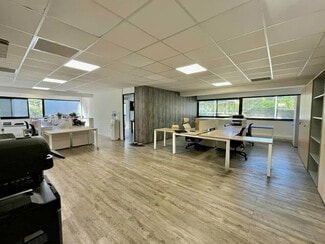 Plus de détails pour Bureau à louer