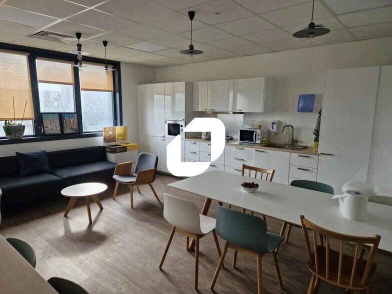 Bureau dans Arras à louer - Photo intérieure – Image 1 sur 8