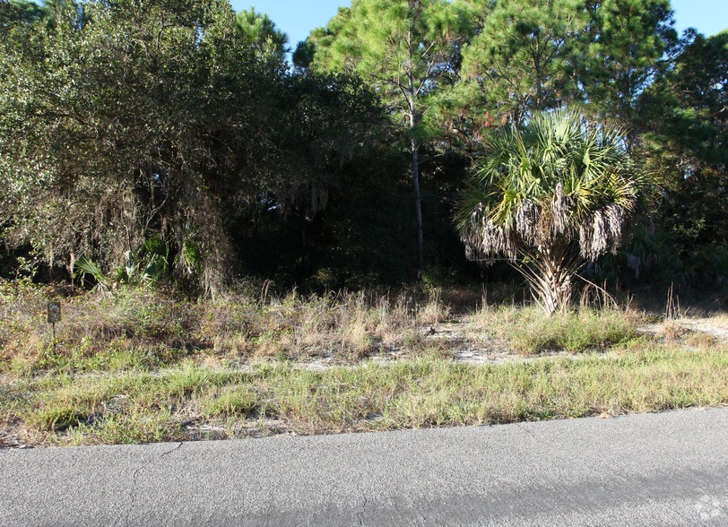 458 Tamiami Trl, Port Charlotte, FL à vendre - Photo de l’immeuble – Image 2 sur 3
