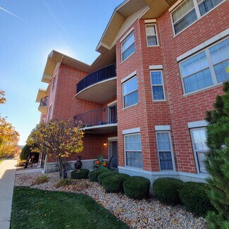 Plus de détails pour 7250 W 157th St, Orland Park, IL - Logement à vendre