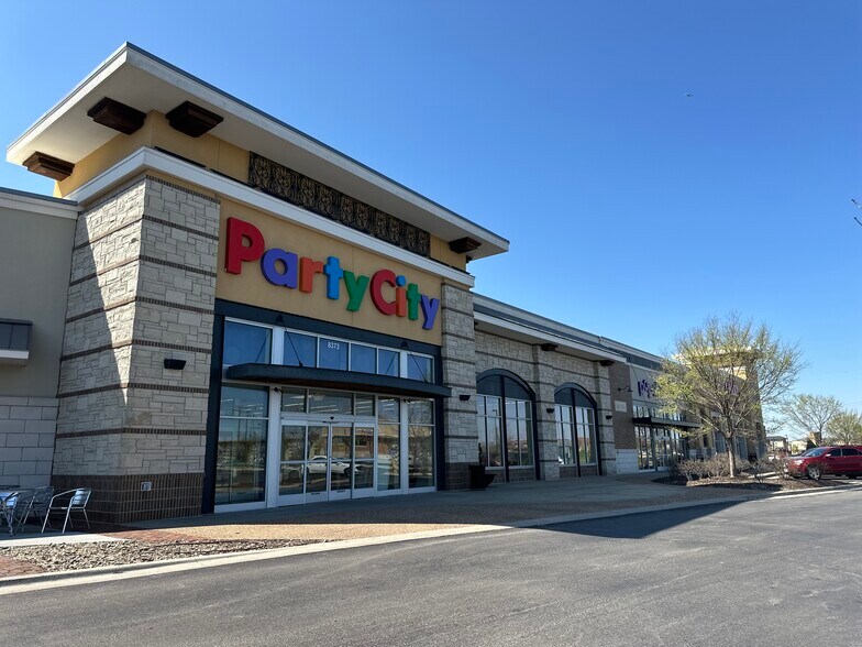 8383 N Booth Ave, Kansas City, MO à louer - Photo de l’immeuble – Image 2 sur 6