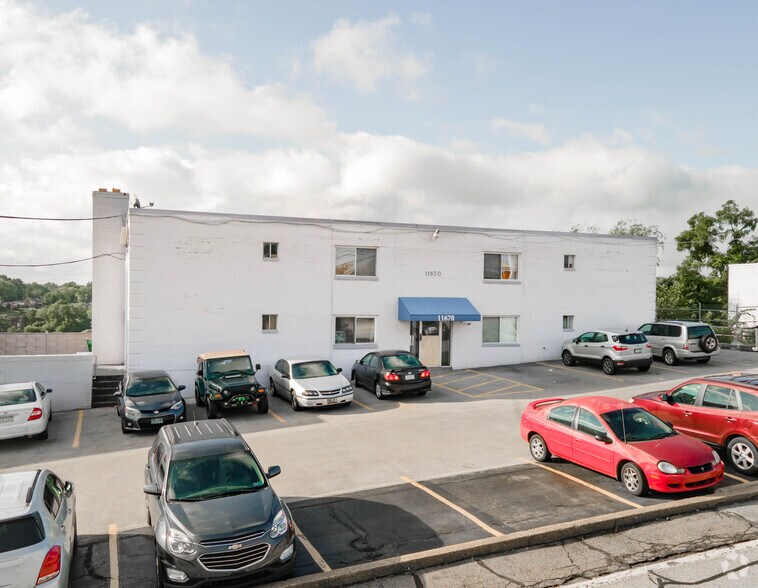 11670 Frankstown Rd, Pittsburgh, PA à vendre - Photo principale – Image 1 sur 5