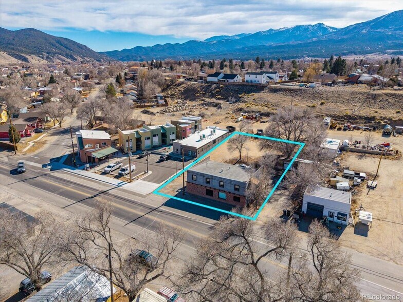 330 W Grand Ave, Salida, CO à vendre - Photo de l’immeuble – Image 2 sur 3