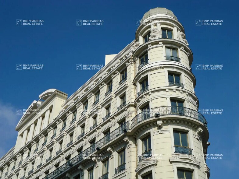 Bureau dans Lyon à louer - Photo de l’immeuble – Image 1 sur 35