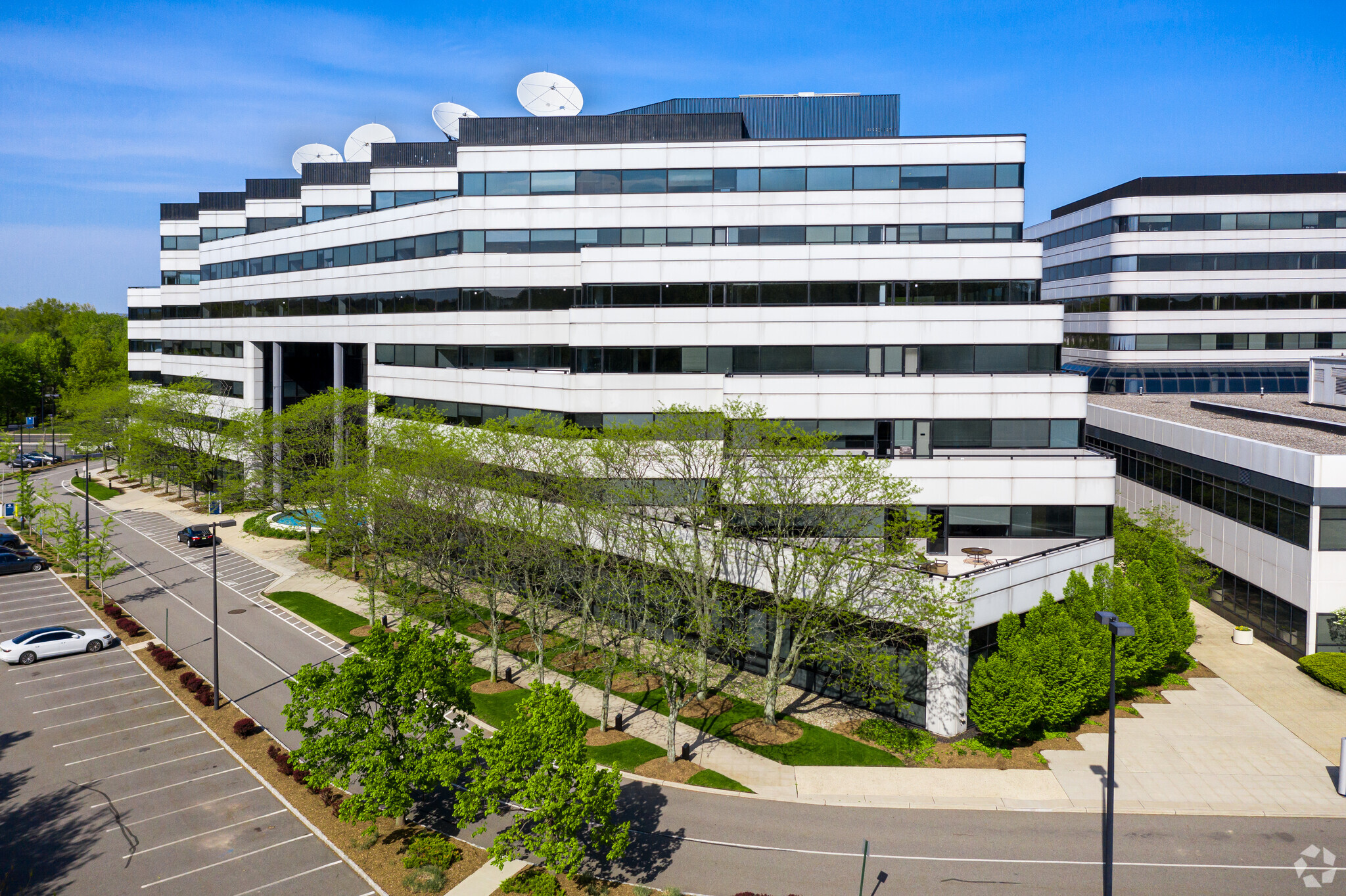 500 Frank W Burr Blvd, Teaneck, NJ à louer Photo principale– Image 1 sur 22