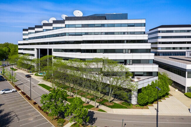 Plus de détails pour 300-500 Frank W Burr Blvd, Teaneck, NJ - Bureau, Industriel/Logistique à louer