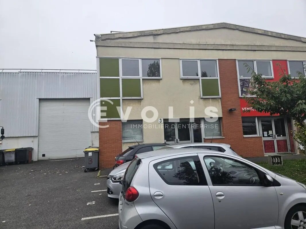 Local d’activités dans Chilly-Mazarin à louer Photo de l’immeuble– Image 1 sur 11