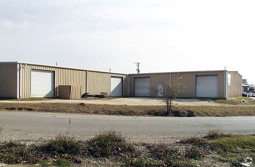 471 Burl Ray Rd, Mansfield, TX à louer - Autre – Image 2 sur 16