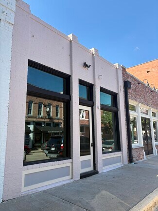 Plus de détails pour 112 S Tennessee St, McKinney, TX - Local commercial à vendre