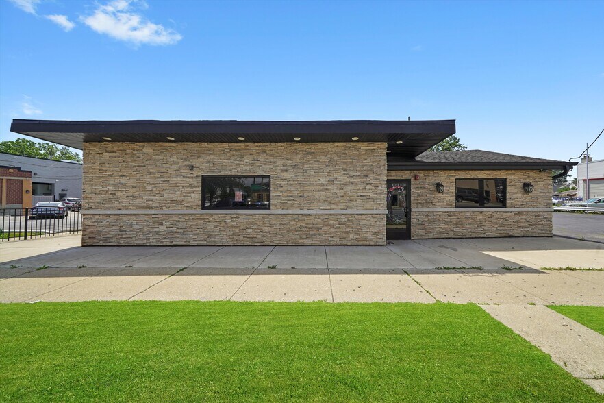 6300 Ogden Ave, Berwyn, IL à vendre - Photo de l’immeuble – Image 1 sur 17