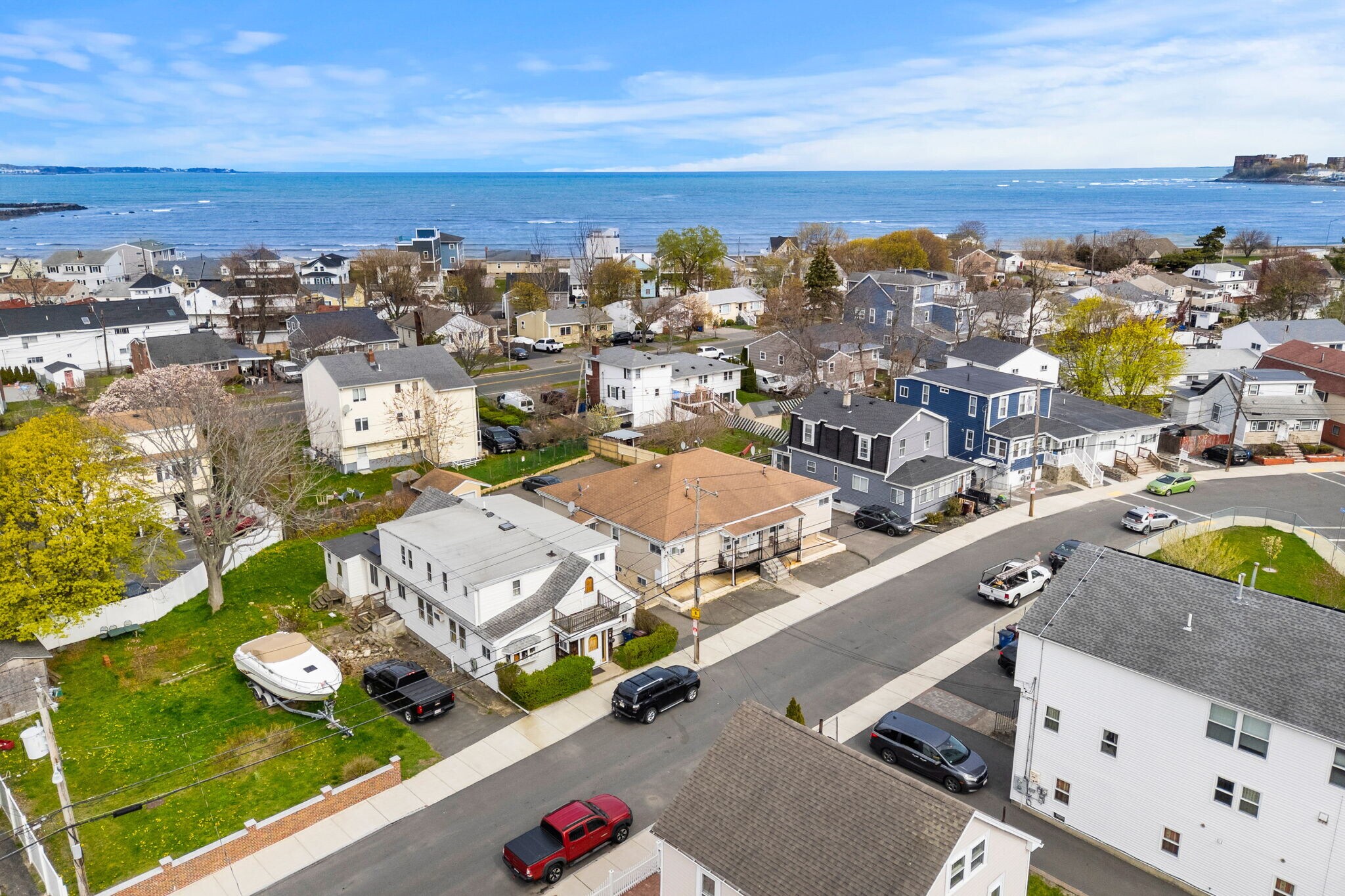120 Dolphin Ave, Revere, MA à vendre Photo de l’immeuble– Image 1 sur 16