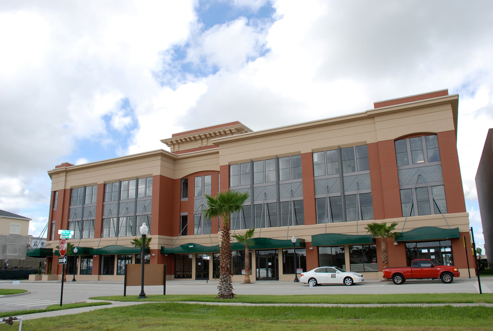 3801 Avalon Park East Blvd, Orlando, FL à louer Photo de l’immeuble– Image 1 sur 6