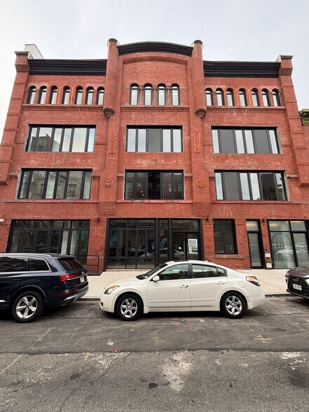 101-107 S 6th St, Brooklyn, NY à louer - Photo de l’immeuble – Image 2 sur 8